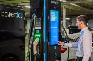 Alertan Sobre Estafas en la Recarga de Vehículos Eléctricos en España