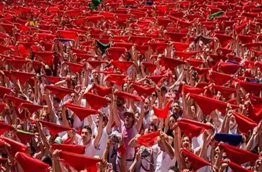 Los Sanfermines: Un Desafío Sostenible en la Gestión de Residuos Urbanos