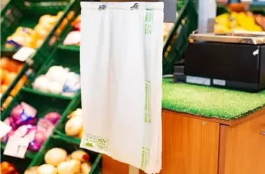 España reduce drásticamente el uso de bolsas plásticas