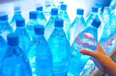Innovación Alemana: Botellas del Futuro Producen Agua Potable del Aire