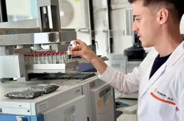 Revolución Automotriz: H₂ODOR, Adiós a los Olores Nocivos con Materiales Reciclados