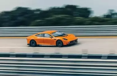 Mercedes-AMG GT XX: El Vehículo Eléctrico que Redefine la Resistencia y la Velocidad Global