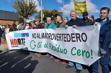 Masiva protesta en Colmenar Viejo contra la planta de biogás