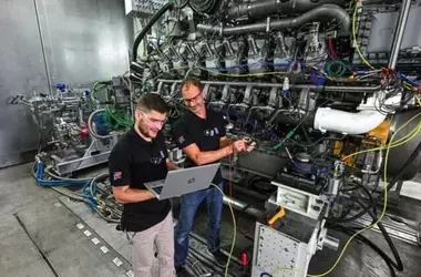 La Innovación de Rolls-Royce en Motores Marinos con Metanol: Un Paso Hacia la Descarbonización