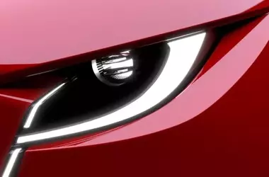 Japón presenta su 'arma secreta' en la carrera de los coches eléctricos: ¿Podrá superar a China?