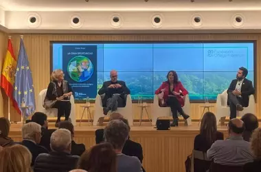 La Transición Ecológica: Un Impulso para la Democracia y la Equidad