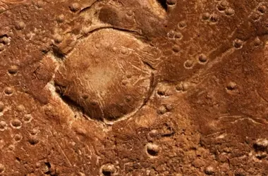 Descubrimiento Revolucionario: Meteorito Marciano "Black Beauty" Revela Agua Termal Temprana en Marte
