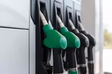 Aumento de Combustibles y Alimentos en España: El Impacto en los Hogares a Pesar de la Reducción del IVA