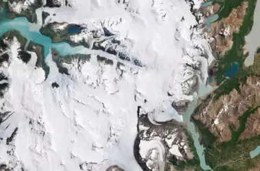 El impactante descubrimiento del satélite Sentinel-2: el hielo verdoso en el océano Austral y su conexión