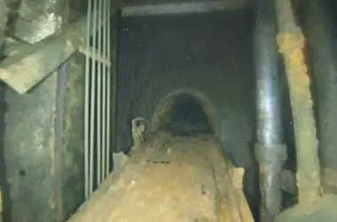 Fukushima: Un Agujero en el Reactor 3 Desvela Daños Ocultos y Desafíos a Largo Plazo