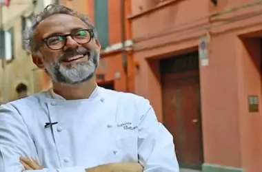 Chef Massimo Bottura: Gastronomía Sostenible contra el Desperdicio Alimentario Global