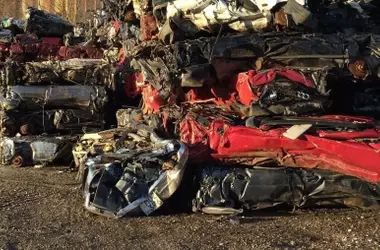 IMDEA Transforma Residuos Plásticos Automotrices en Materia Prima Industrial, Revolucionando el Reciclaje
