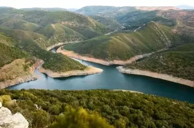 Aprobación Unánime del Informe Anual del Parque Nacional de Monfragüe para 2025: Un Hito en Conservación Sostenible