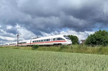 Los Desafíos de Adquirir Boletos de Tren en Europa y su Impacto en la Movilidad Sostenible