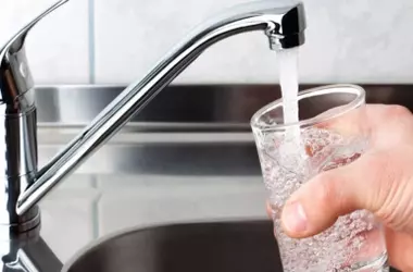 Valencia Impulsa la Gestión Sostenible del Agua y Residuos Municipales
