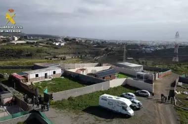 Frenadas Nueve Construcciones Ilegales en Zona Protegida de Telde por Delitos Urbanísticos