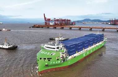 China Lidera la Revolución Verde Marítima con el Portacontenedores Eléctrico Más Grande del Mundo