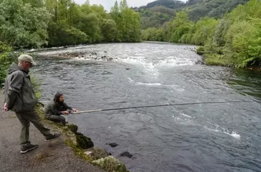 La controvertida ausencia del ‘Campanu’ y el debate sobre la veda del salmón en Asturias