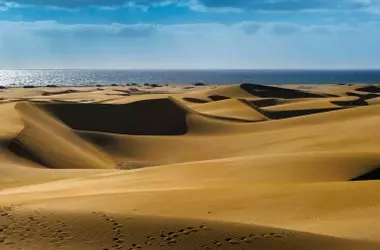 Las Dunas de Maspalomas Adoptan Tecnología Inteligente para un Turismo Sostenible