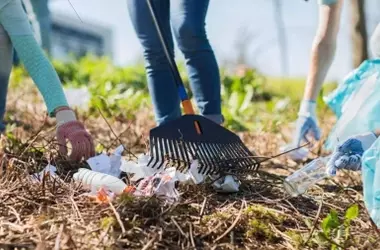Voluntariado ambiental masivo en España: más de 12.400 personas se unen para combatir la contaminación en entornos naturales