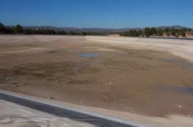 La crisis hídrica se agrava: El embalse de San Diego, clave para 20 municipios, inoperativo por filtraciones no reparadas en 15 años