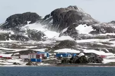 China establece nueva normativa para el turismo antártico