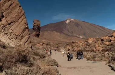 Prohibición de Fumar en el Teide: Un Nuevo Capítulo en la Conservación Ambiental de los Parques Nacionales Españoles