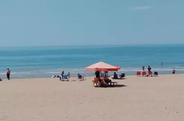 Fin de la Ola de Calor en España: Temperaturas Elevadas Persisten en el Este, Lluvias en el Noroeste