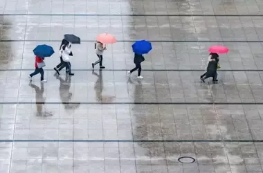 Pronóstico Meteorológico para España: Contrastes Climáticos y Alertas Activas