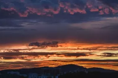 Pronóstico Meteorológico para España: El 27 de Agosto Marcado por Borrascas y Descenso Térmico