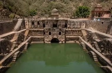 La Sabiduría Ancestral de la India Resurge para Enfrentar la Escasez Hídrica