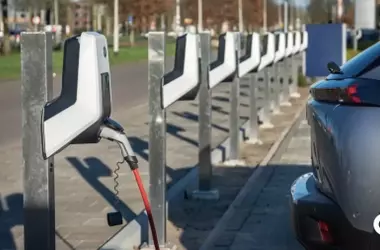 La electrificación del transporte: Un desafío que requiere instaladores especializados para puntos de recarga