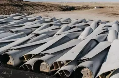 Innovadora planta en EE. UU. transforma palas eólicas en materiales de construcción sin químicos ni hornos