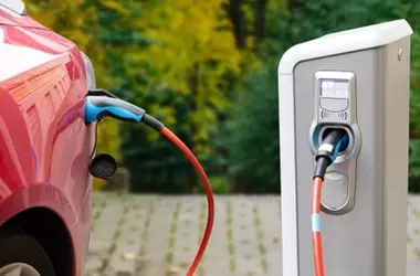 La Desaceleración en la Instalación de Puntos de Recarga en España: Un Análisis Crítico