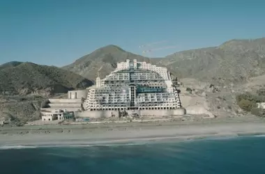 Acuerdo para la Demolición del Hotel Algarrobico y la Restauración del Entorno Natural