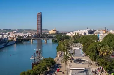 Manifestación Masiva en Sevilla contra los Vertidos Mineros en el Guadalquivir