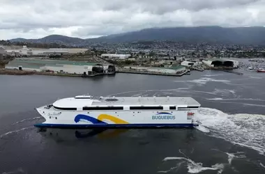 Inauguración del Ferry Eléctrico "China Zorrilla": Un Hito en la Conexión Fluvial Sostenible entre Uruguay y Argentina