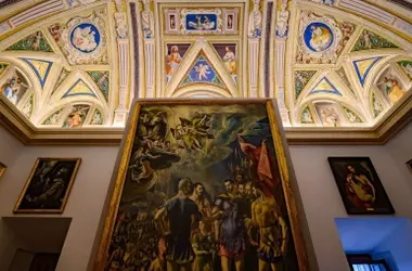 Museos de Hong Kong, Nueva York y París Forjan una Alianza de Arte Sostenible